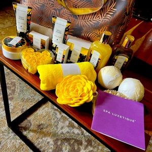 Bad and body spa set with tote bag
